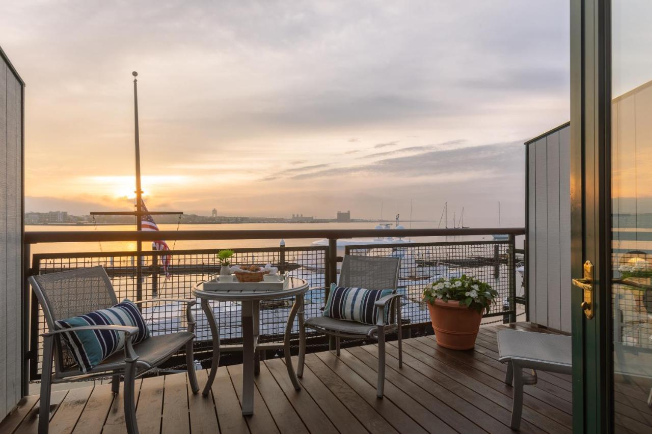 Hotel Boston Yacht Haven Esterno foto