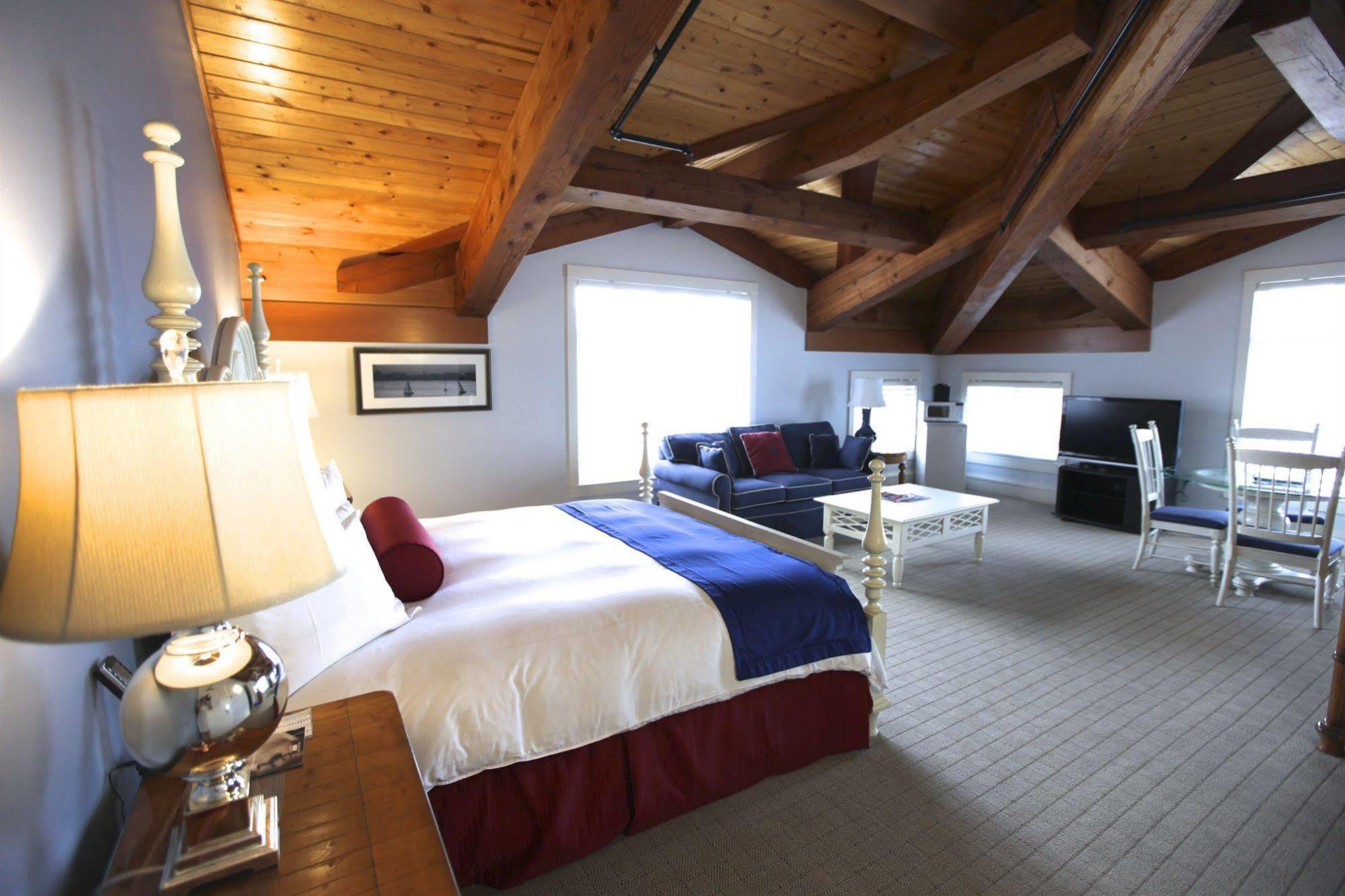 Hotel Boston Yacht Haven Esterno foto