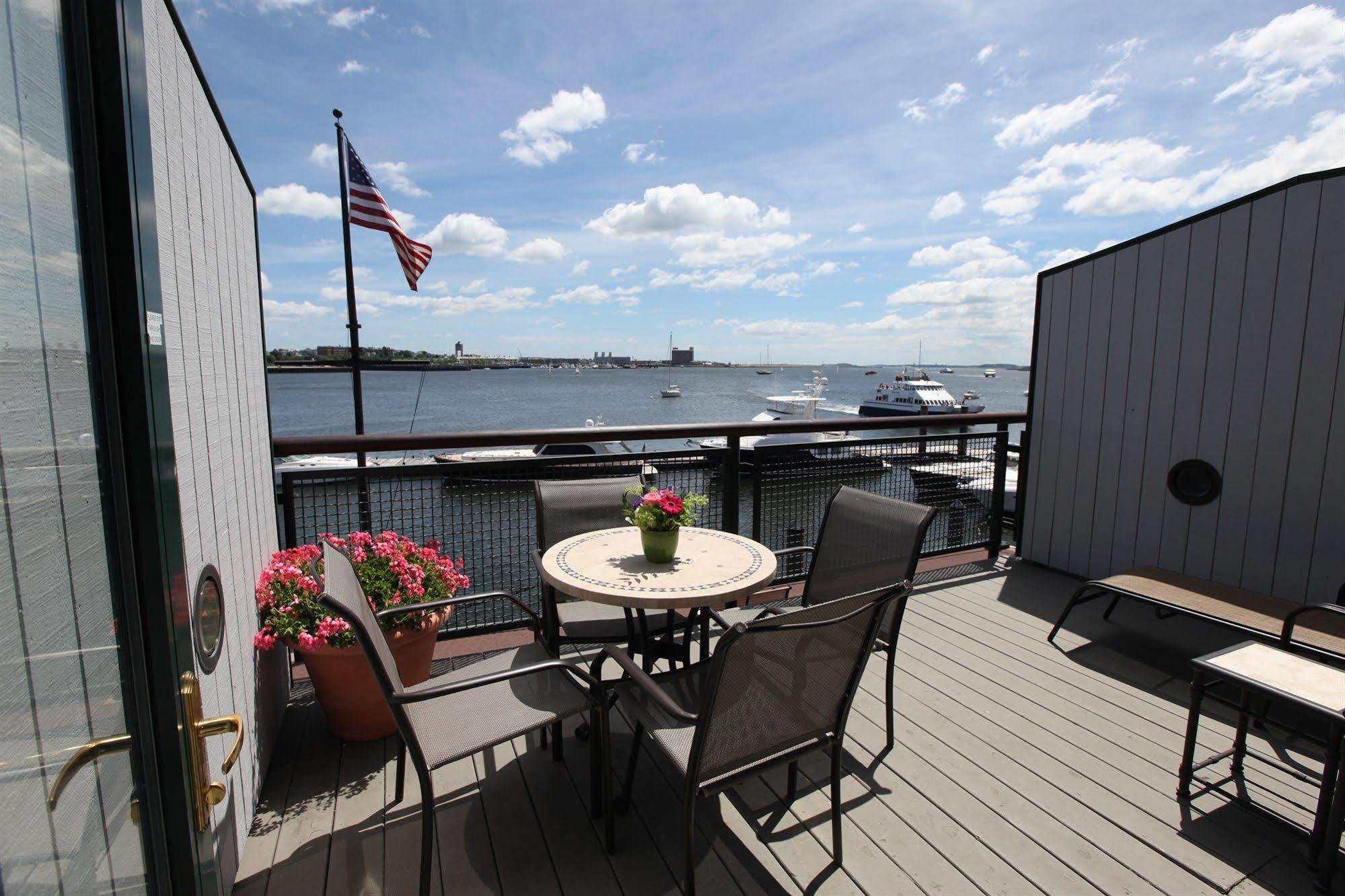 Hotel Boston Yacht Haven Esterno foto